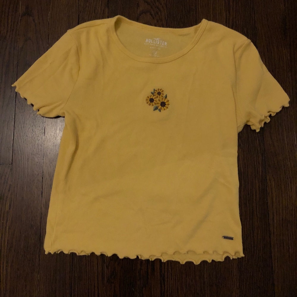 LIGHTLY WORN Girls Hollister Sunflower Tee
